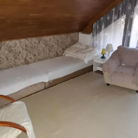 Somlyay's Summer House Apartment *