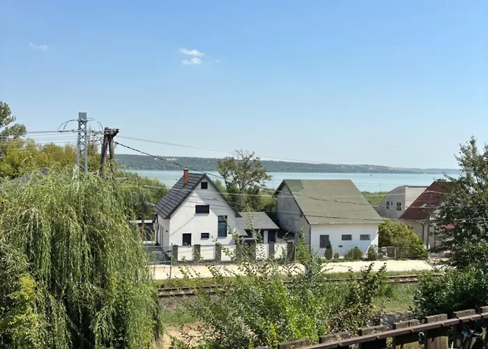 Somlyay's Summer House *